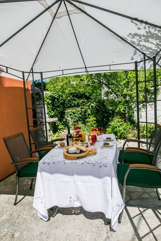 Catherine'S Garden Apartment Sibenik Room photo